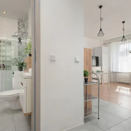 Cosy Studio With Parking, 450 M From Manufaktura In By Renters