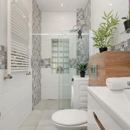 Cosy Studio With Parking, 450 M From Manufaktura In By Renters Apartment Lodz (Lodz)