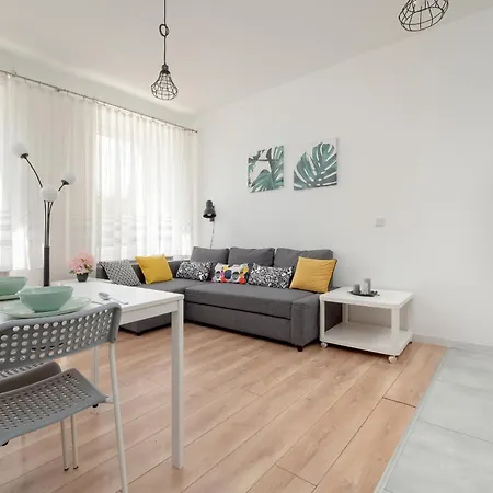 Cosy Studio With Parking, 450 M From Manufaktura In By Renters