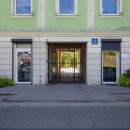 Cosy Studio With Parking, 450 M From Manufaktura In By Renters