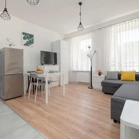Cosy Studio With Parking, 450 M From Manufaktura In By Renters Apartment *